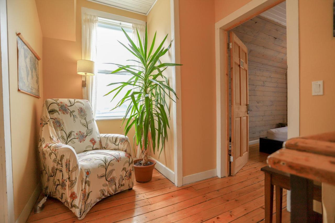 23Maple Bed & Breakfast Haliburton Eksteriør bilde