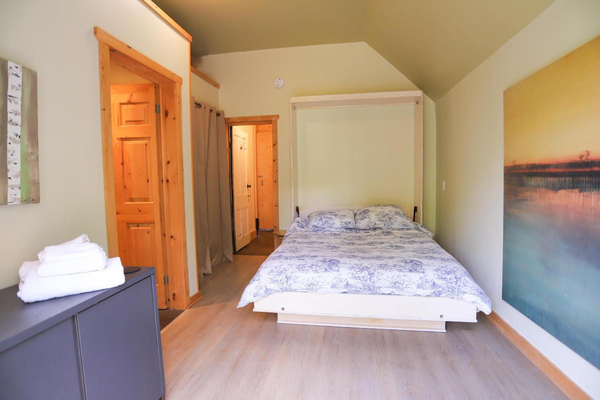 23Maple Bed & Breakfast Haliburton Eksteriør bilde